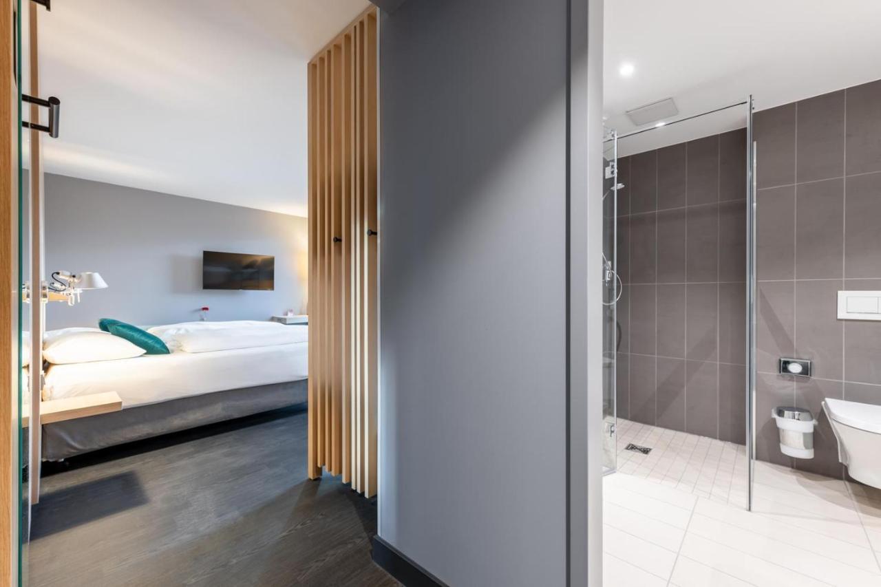 Serways Hotel Hoesel Ratingen Esterno foto
